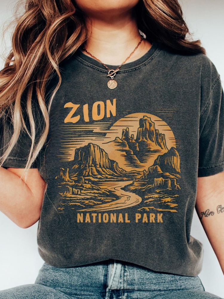 Vintage Zion National Park Comfortable T-shirt