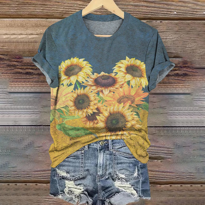 Retro  Ukrainian Sunflower Stand With Ukraine Art Pattern Casual T Shirt
