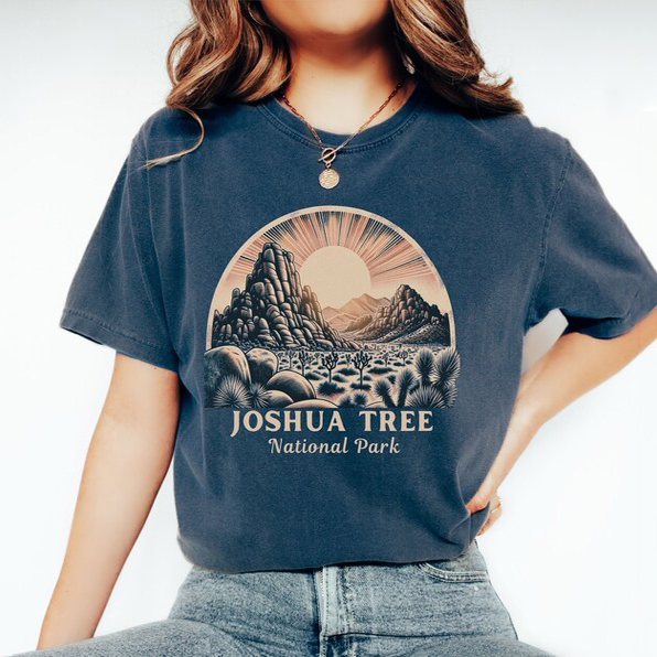 Vintage Joshua Tree National Park Hiking Gift T-shirt